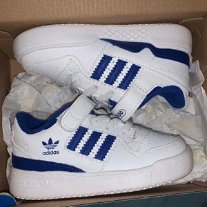 Toddler Adidas Forum Low size 6